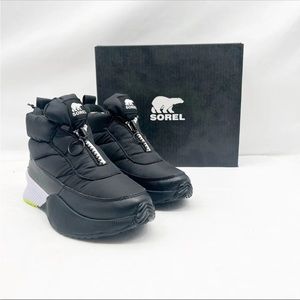 Sorel Women's Out N About III Puffy Zip Boot Black sz 7 NIB